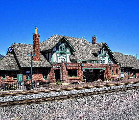 Exterior view of the Visitor Center and Amtrak Station in downtown Flagstaff, Arizona