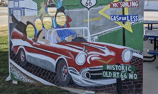 Mural at the Litchfield Museum & Route 66 Welcome Center in Illinois