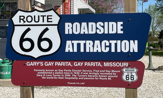 Route 66 Roadside Attraction: Gay Parita Sinclair Filling Station near Halltown, Missouri