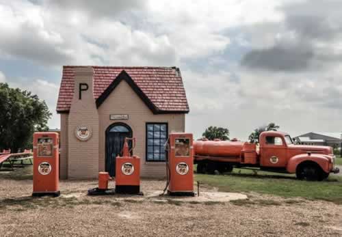 Phillips 66 Gas Station in McLean, Texas