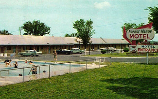 Forest Manor Motel in Lebanon, Missouri